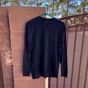 True Classic Long Sleeve - M